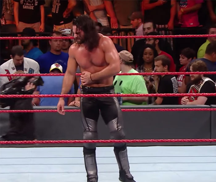 wwe-rumours-seth-rollins-possibly-injure